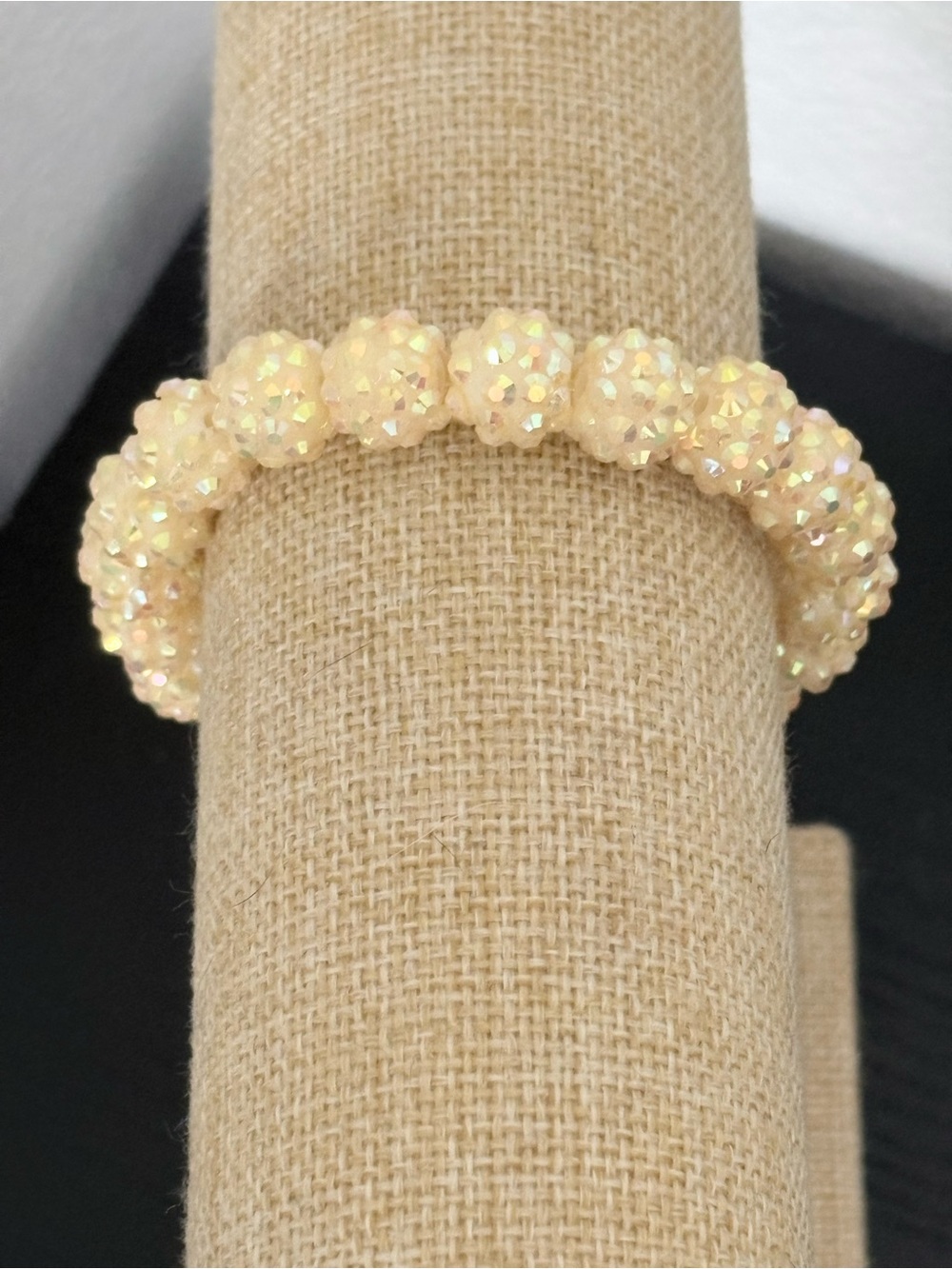 Handcrafted white ab resin rhinestone beaded bracelet - Picture 2 of 3
